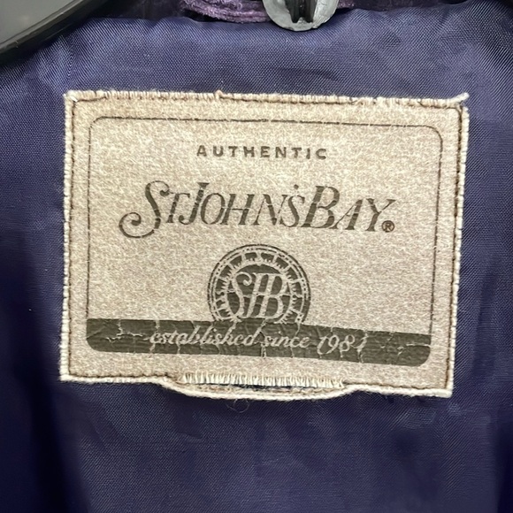 ST JOHNS BAY purple leather jacket.  L - Picture 10 of 12